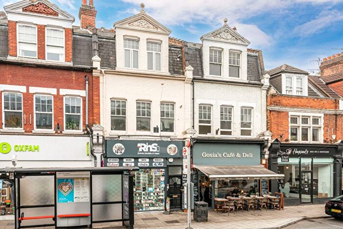 1 Bedroom Flat For Sale In Broad Street, Teddington, TW11