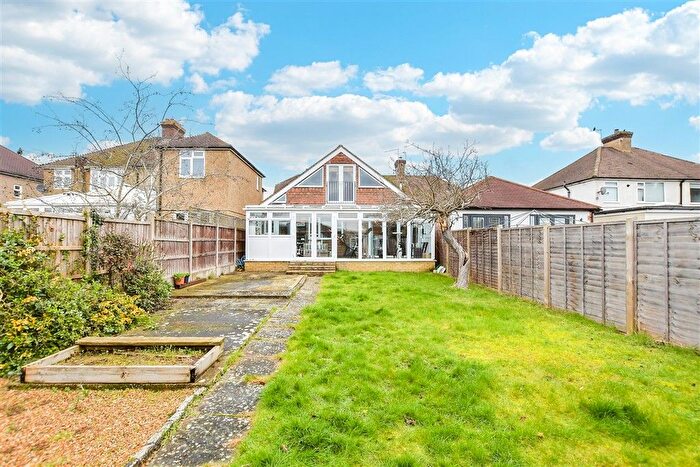 4 Bedroom Chalet For Sale In Royston Road, Bearsted, Maidstone, Kent, ME15