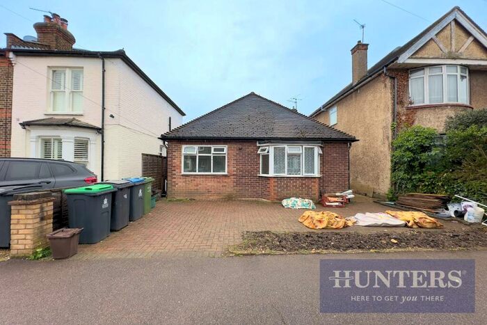 4 Bedroom Detached Bungalow To Rent In Tolworth Park Road, Surbiton, KT6