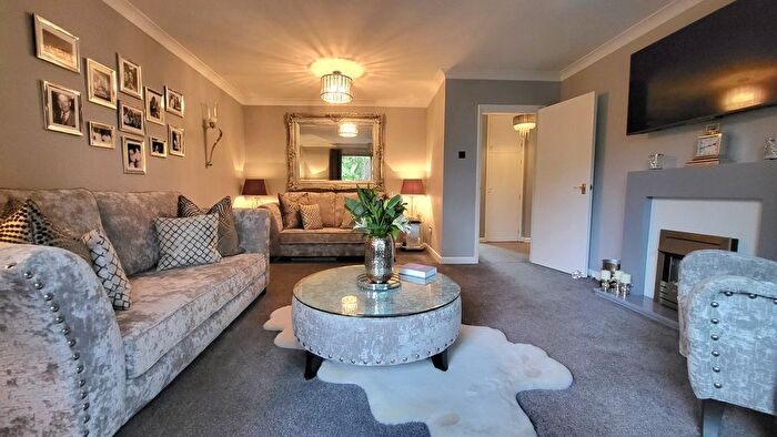 2 Bedroom Flat For Sale In Broadway, Peterborough, PE1