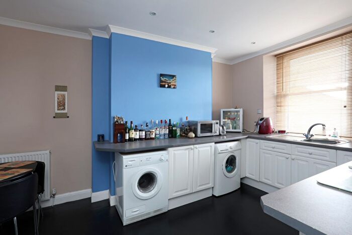 1 Bedroom Flat For Sale In High Street, Kirkcaldy, KY1
