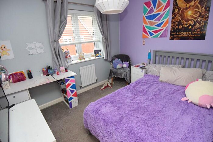 4 Bedroom Detached House For Sale In Matthews Road, Amesbury, SP4