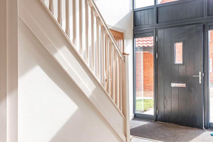 4 Bedroom Detached House For Sale In Bedrooms To Both Floors - Fabulous Corner Plot, NR20