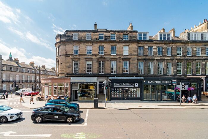 2 Bedroom Flat For Sale In / Melville Place, West End, Edinburgh, EH3