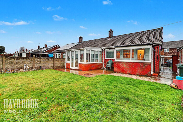 2 Bedroom Semi-Detached Bungalow For Sale In Chestnut Avenue, Brierley, S72