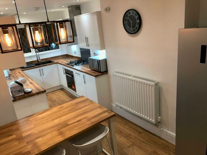 5 Bedroom House To Rent In Topsham Road, Exeter, EX2