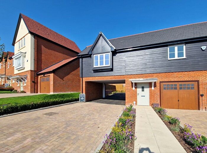 3 Bedroom Semi-Detached House To Rent In Rosebay Crescent, Warfield, Bracknell, Berkshire, RG42