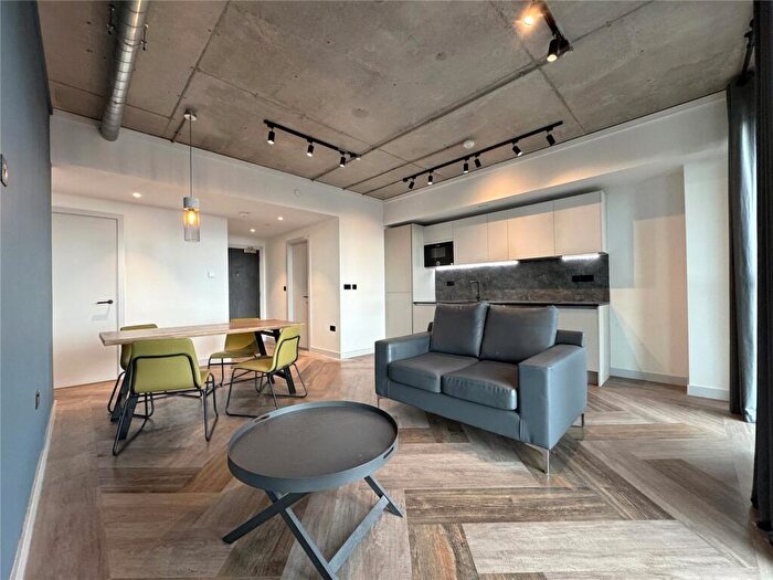 2 Bedroom Apartment For Sale In Bendix Street, Manchester, M4