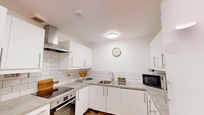 5 Bedroom Apartment To Rent In Flat, , Osborne Road, NE2