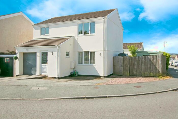 3 Bedroom Detached House For Sale In Eglos Road, Shortlanesend, Truro, Cornwall, TR4