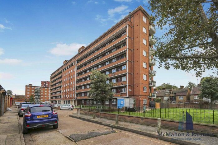 2 Bedroom Flat To Rent In Trafalgar House, Bronti Close, London, SE17