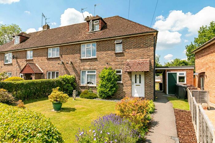 2 Bedroom Maisonette For Sale In Stonedene Close, Forest Row, RH18