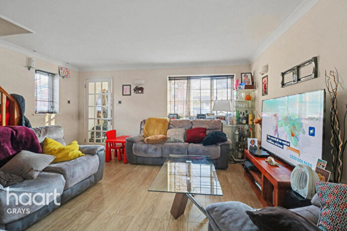 3 Bedroom Detached House For Sale In Curling Lane, Grays, RM17