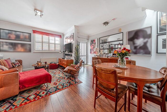 2 Bedroom Terraced House For Sale In Hoopers Mews, Acton, London, W3