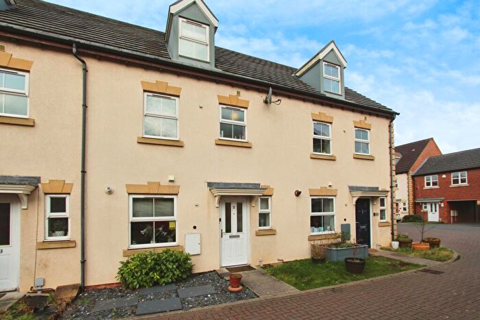 4 Bedroom Town House To Rent In Wilkinson Close, Chilwell, NG9