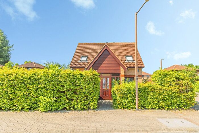 3 Bedroom Detached House For Sale In Northcroft, Shenley Lodge, Milton Keynes, Buckinghamshire, MK5