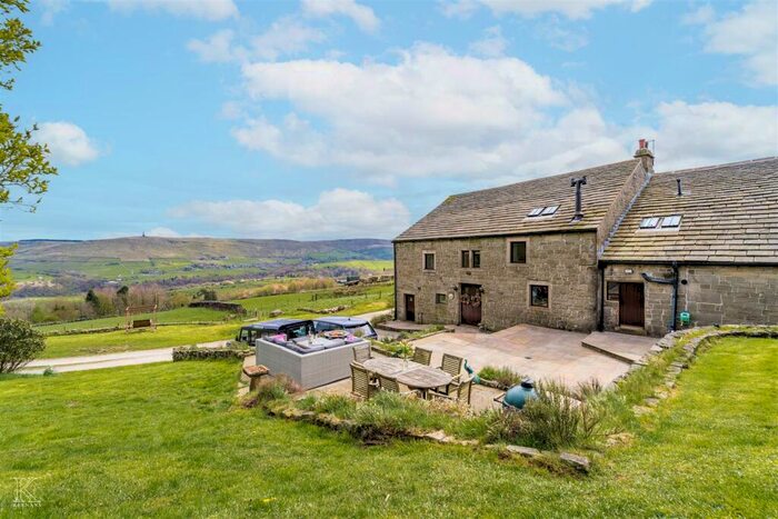 5 Bedroom Barn Conversion For Sale In Butts Lane, Todmorden, OL14