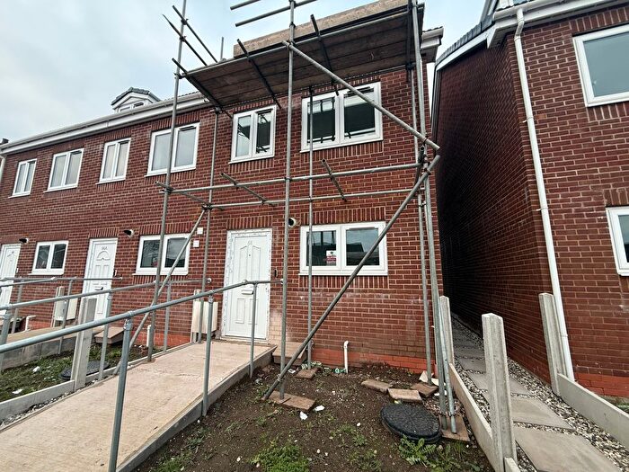 3 Bedroom Property To Rent In High Street, Moxley, Wednesbury, WS10