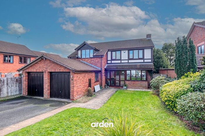 4 Bedroom Detached House For Sale In Meadowvale Road, Lickey End, B60