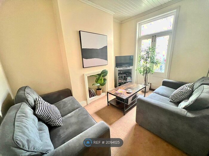 4 Bedroom Terraced House To Rent In Oxford Road, Exeter, EX4