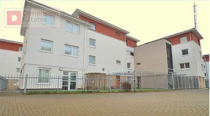 3 Bedroom Maisonette To Rent In British Street, Bow, Mile End, London, E3