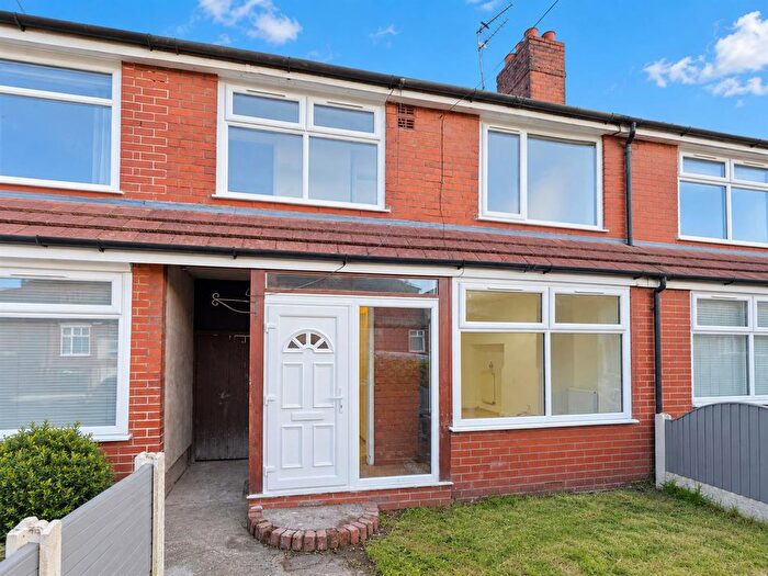 3 Bedroom Terraced House To Rent In Selkirk Road, Chadderton, Oldham, OL9
