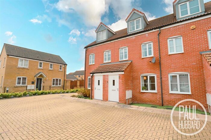 3 Bedroom Terraced House For Sale In Cory Drive, Oulton, NR32