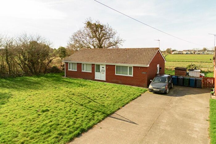 4 Bedroom Bungalow For Sale In Plex Lane, Halsall, L39