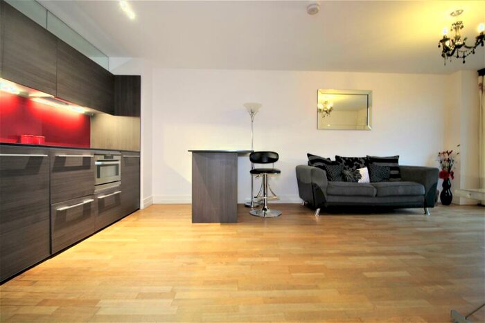 2 Bedroom Apartment To Rent In The Quad, Highcross Street, Leicester, LE1