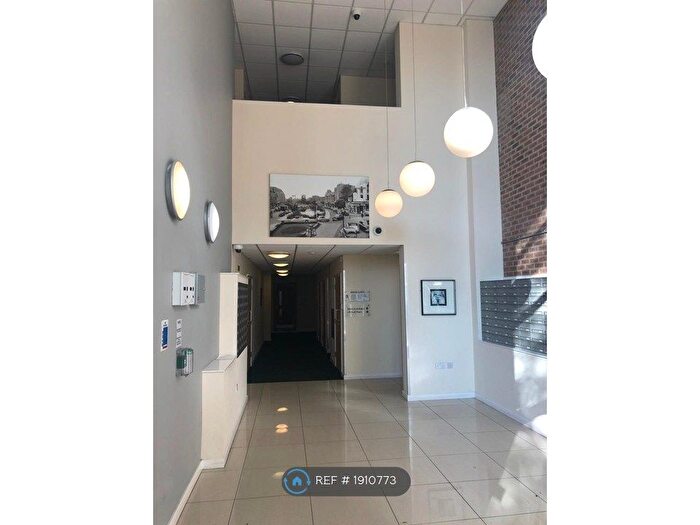 1 Bedroom Flat To Rent In Wilmington Close, Watford, WD18