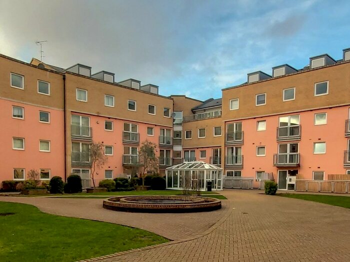 1 Bedroom Flat To Rent In Wooldridge Close, Feltham, Greater London TW14