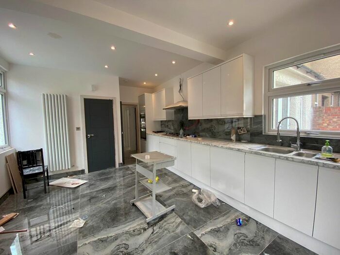 4 Bedroom Terraced House To Rent In Beacon Hill, Purfleet, RM19