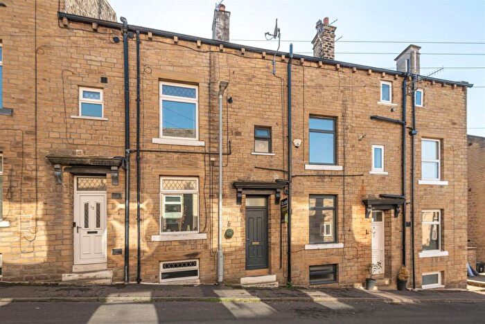 2 Bedroom Terraced House For Sale In George Street, Greetland, Halifax, HX4