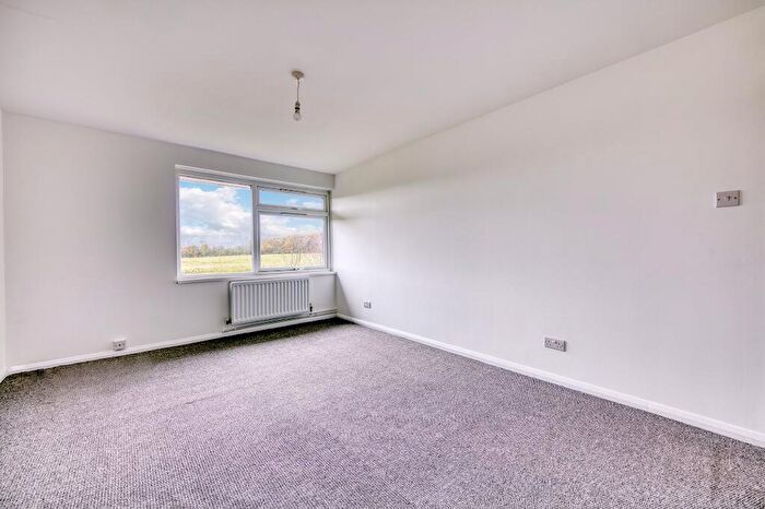 1 Bedroom Maisonette To Rent In Gould Close, AL9