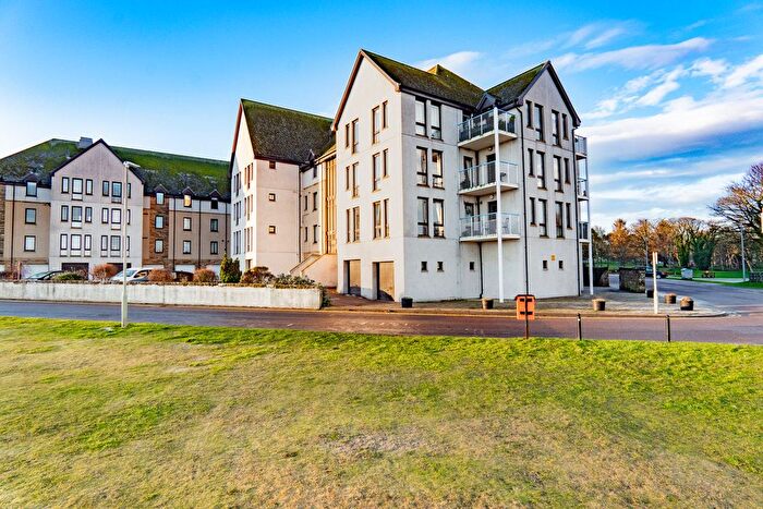 2 Bedroom Flat For Sale In Marine Road, Nairn, IV12