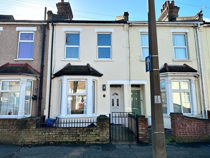3 Bedroom Terraced House To Rent In Southend Central, SS2