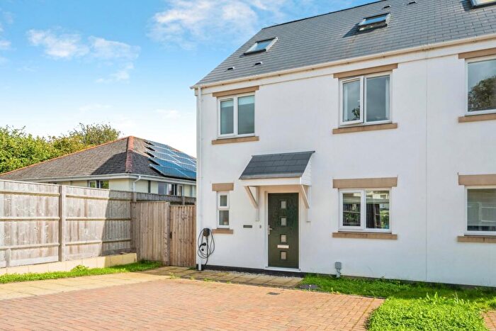 4 Bedroom Semi-Detached House For Sale In Corporation Road, Bodmin, Cornwall, PL31