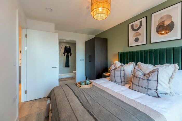 2 Bedroom Flat To Rent In Flat, Pall Mall, Liverpool, Merseyside, L3