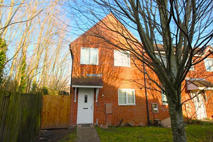 3 Bedroom Terraced House To Rent In Rawsthorne Avenue, Manchester, M18