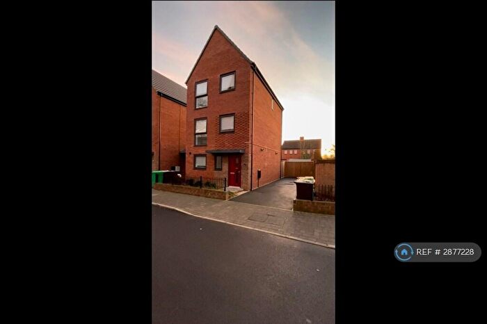 4 Bedroom Detached House To Rent In Nottingham, Nottingham, NG2