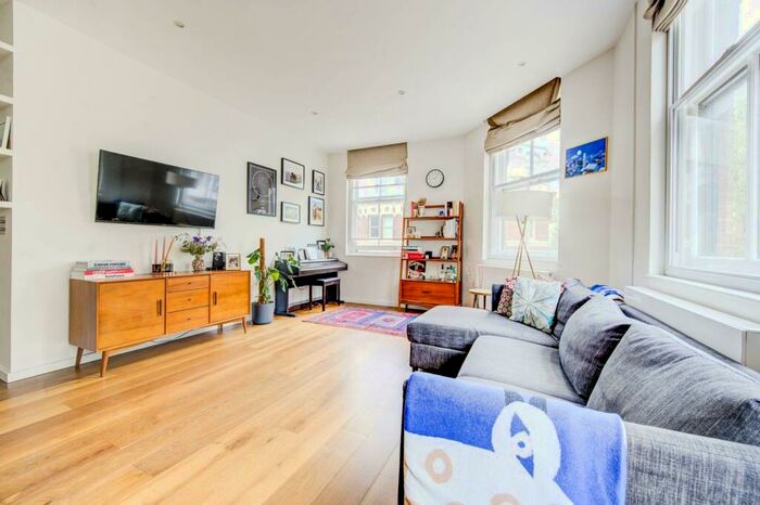 2 Bedroom Flat To Rent In Coleherne Road, Chelsea, London, SW10