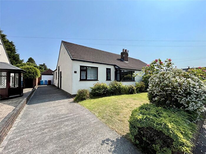 3 Bedroom Bungalow For Sale In Wheatfield Road, Widnes, Merseyside, WA8