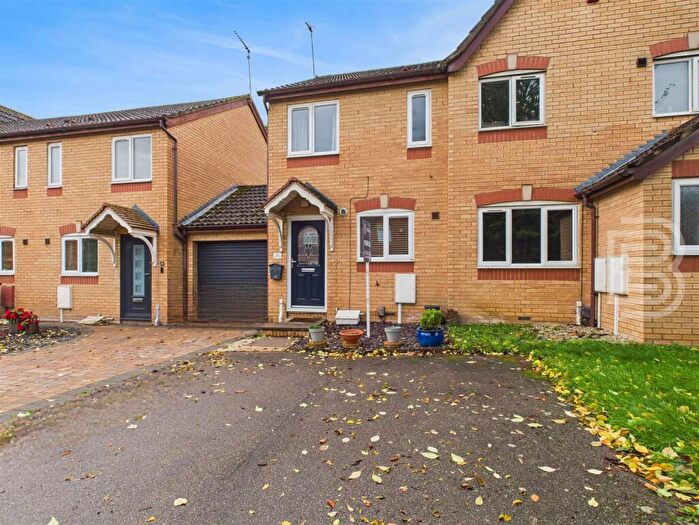 2 Bedroom House For Sale In Ilmer Close, Strawberry Fields, Rugby, CV21