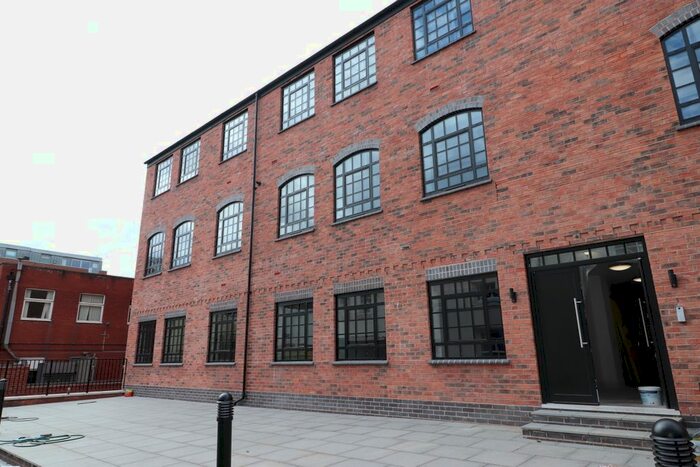 3 Bedroom Flat To Rent In Albion Street, Birmingham, B1