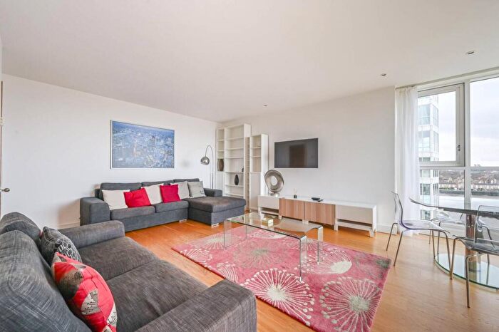 1 Bedroom Flat To Rent In Belgrave Court, , Canary Wharf, London, E14