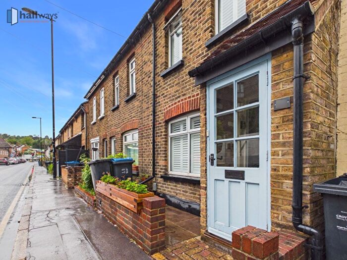 2 Bedroom Terraced House For Sale In Lion Green Road, Coulsdon, CR5