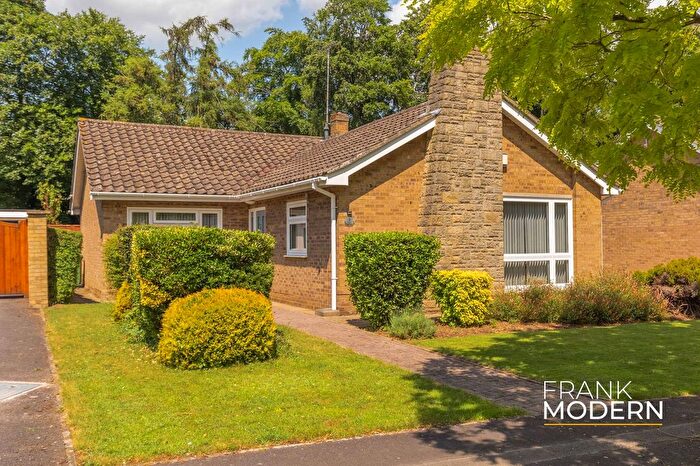 3 Bedroom Detached Bungalow For Sale In Black Swan Spinney, Wansford, PE8
