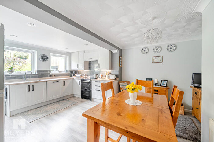 3 Bedroom Terraced House For Sale In Moreys Close, West Lulworth, BH20 - Photo 5