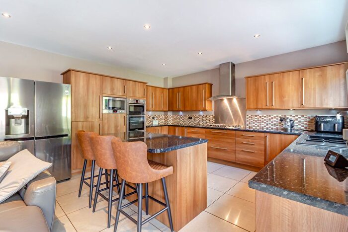 4 Bedroom Detached House For Sale In Usk Road, Pontypool, Torfaen, NP4