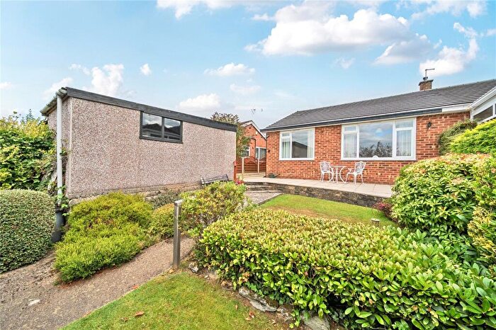 2 Bedroom Bungalow For Sale In Wrenbury Grove, Cookridge, Leeds, LS16